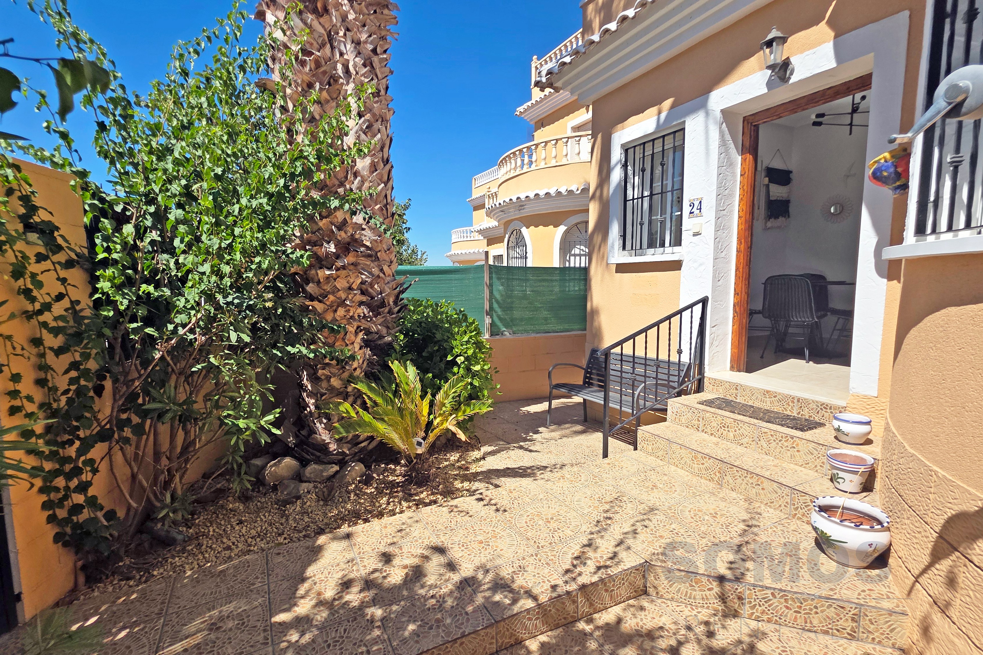 Garten — Villa Dali, Urb La Marina