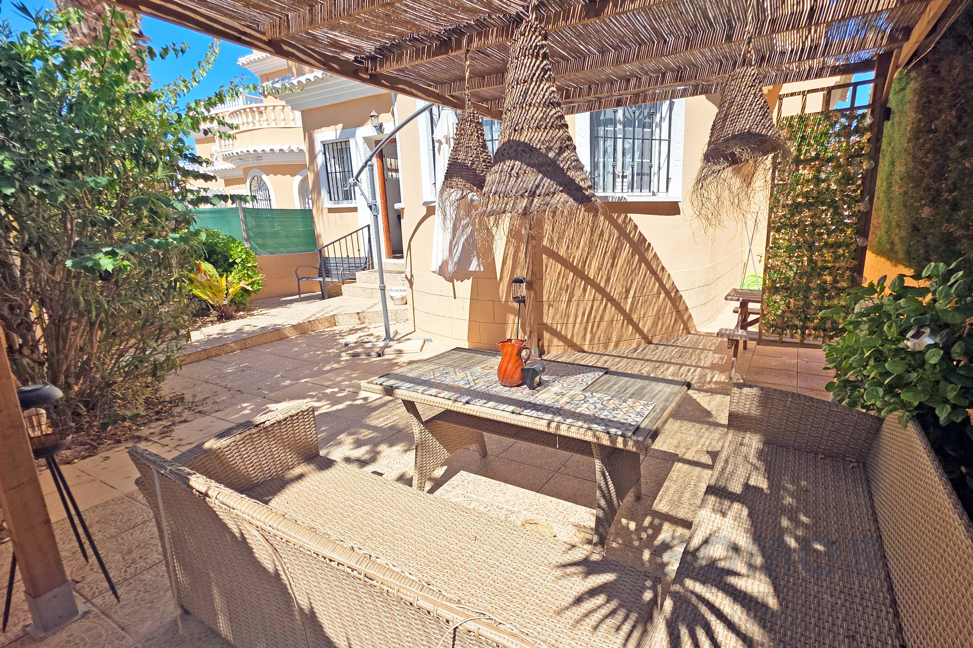 Garten — Villa Dali, Urb La Marina