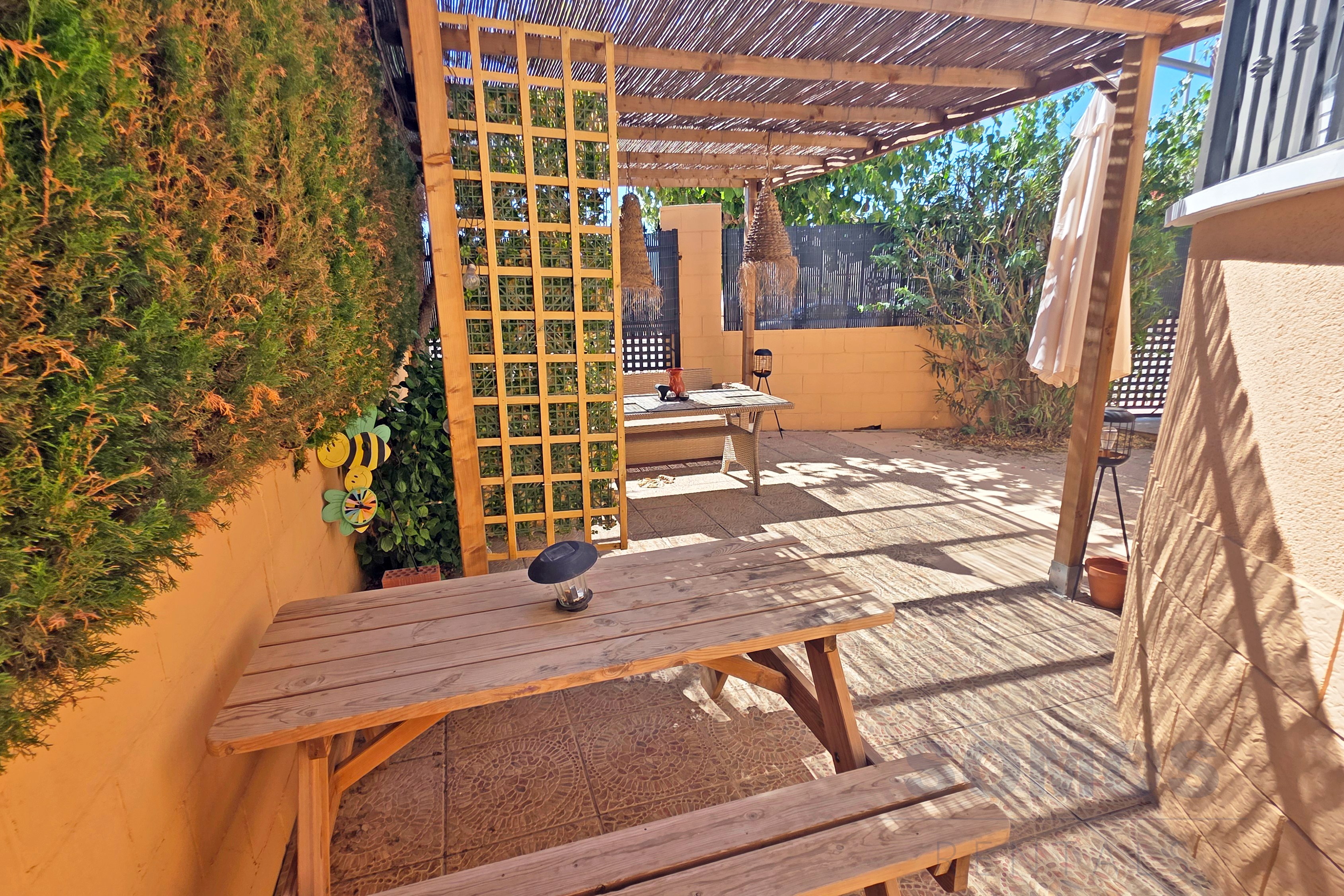 Garten — Villa Dali, Urb La Marina