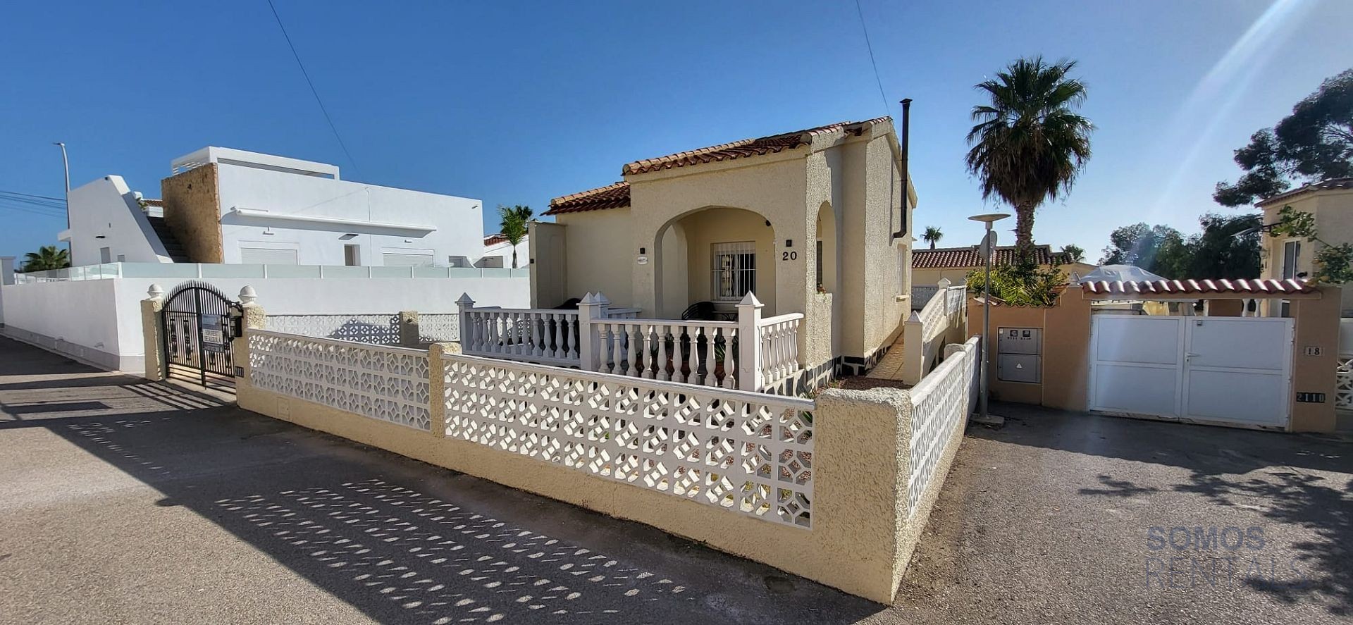 Villa Belgrado, Urb La Marina — photographie 32