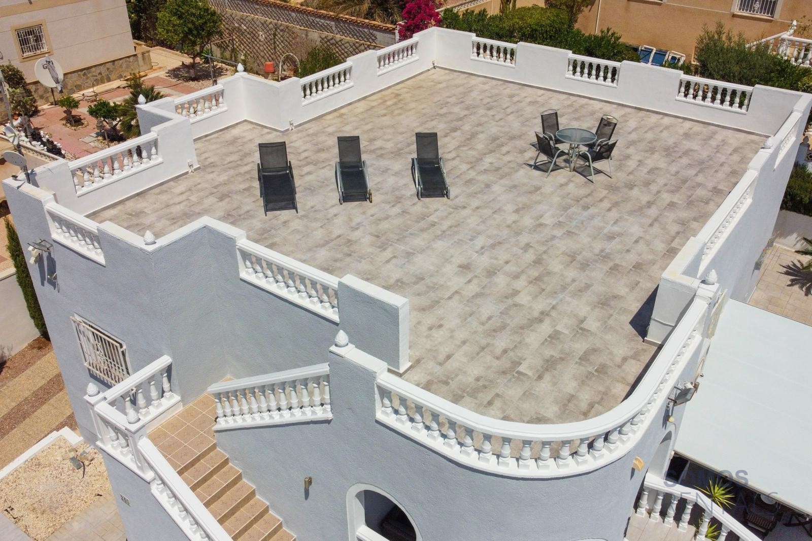 Villa Babilonia, Urb La Marina — fotografía 10